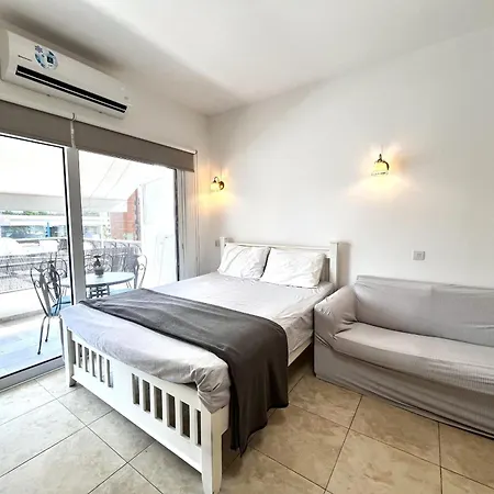 Apartment Sunbreeze Limassol
